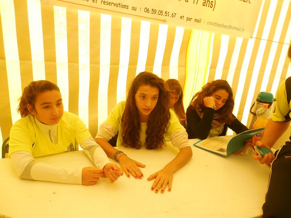 les filles restent concentré !